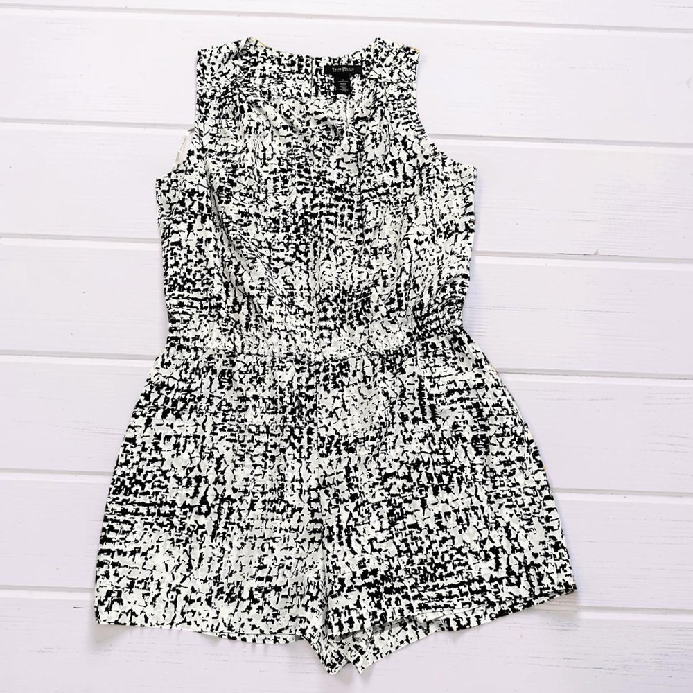White House Black Market Black and White Printed Sleeveless Romper